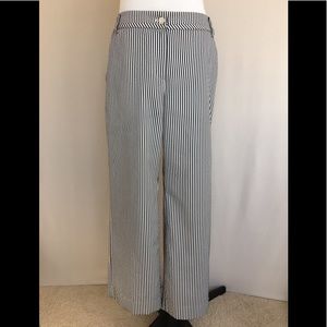 St. John Striped Career Resort Cropped Pant-Size 8